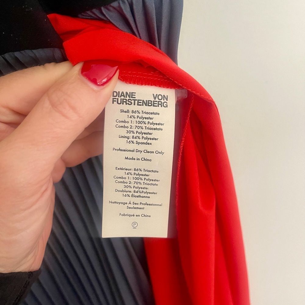 Diane Von Furstenberg Pleated Midi Dress - Picture 5 of 6